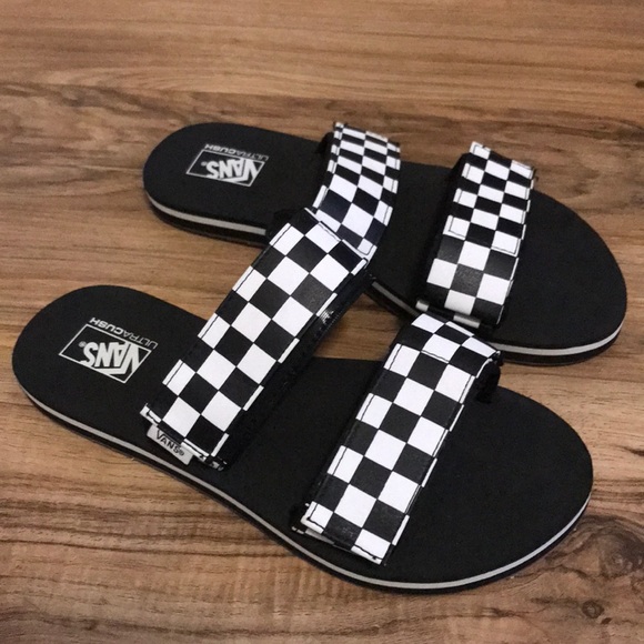 vans cayucas checkerboard womens slides